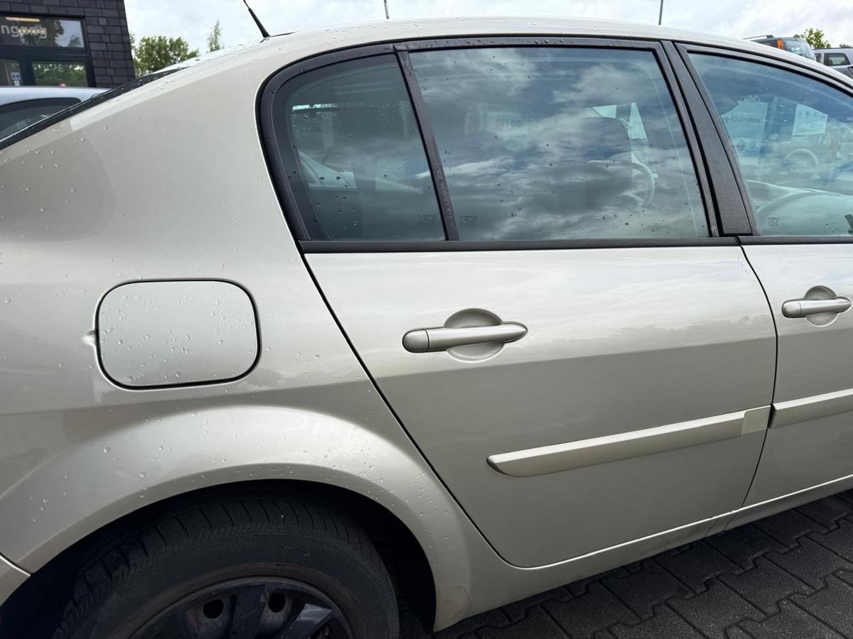 Renault Megane 2 original Tür hinten rechts Dakotabeige Stufenheck Rohbau BJ08